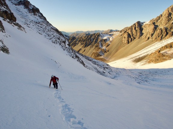 Heading up the slope below the saddle, about 20 minutes before the avalanche.