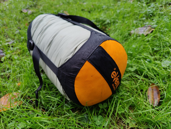 Compression dry sack over sleeping bag | Dun Wilson