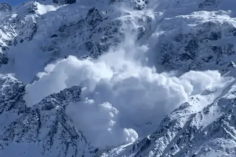 Thumbnail of Mt Haidinger Avalanche.CREDIT Kerry Bellringer